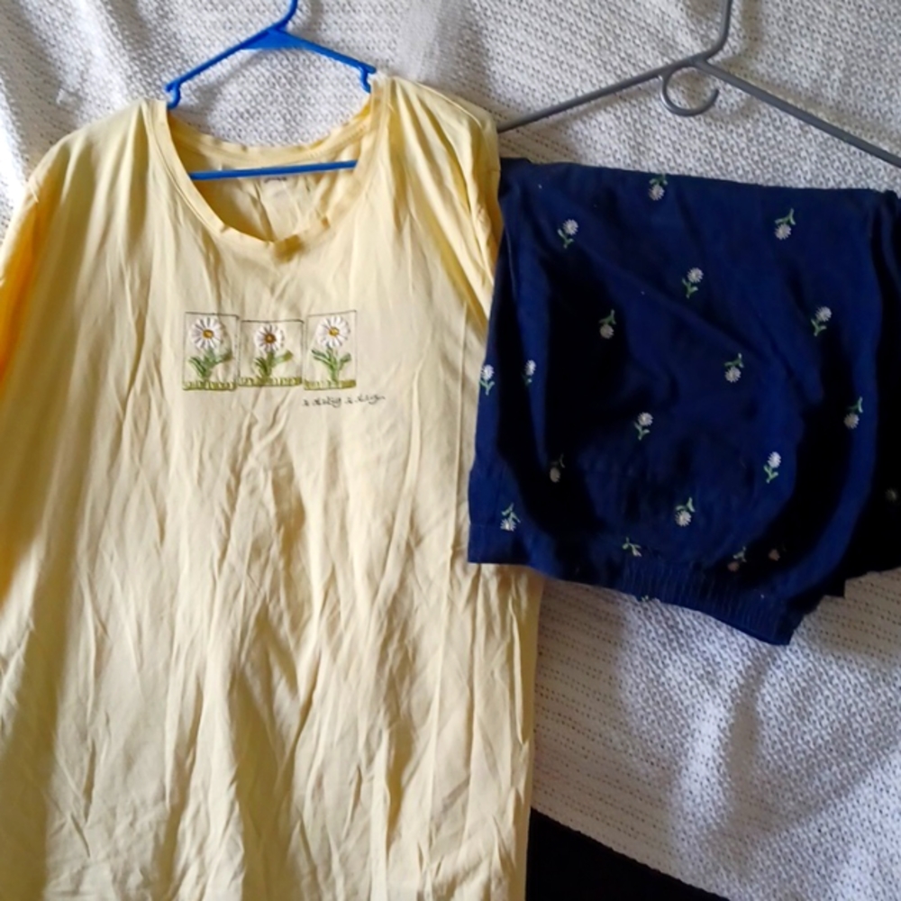 T SHIRT & PANTS SET